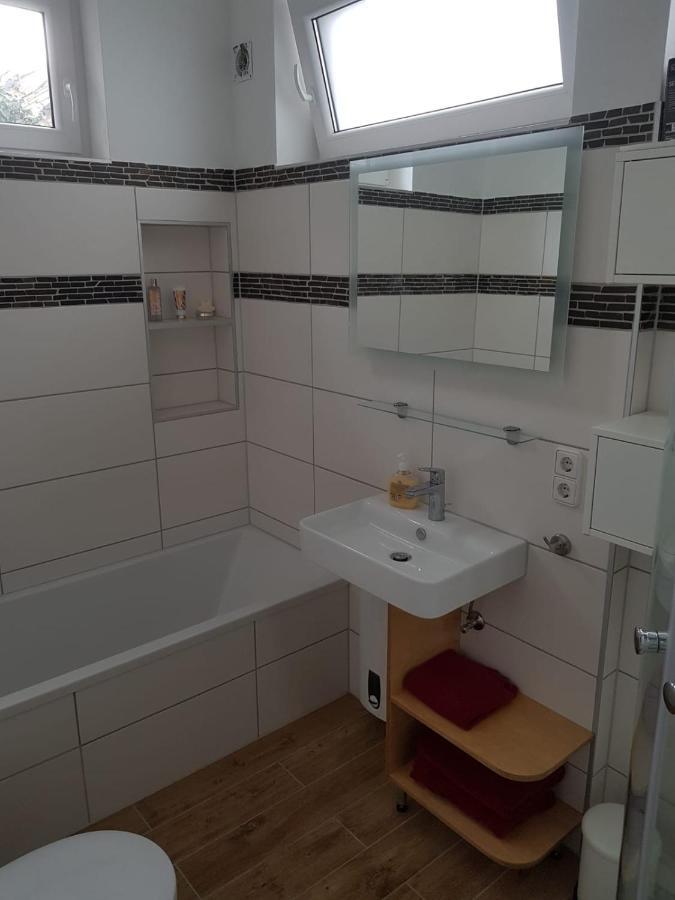 Rheingau - Schoene Moeblierte Ferienwohnung Eltville am Rhein Exteriör bild